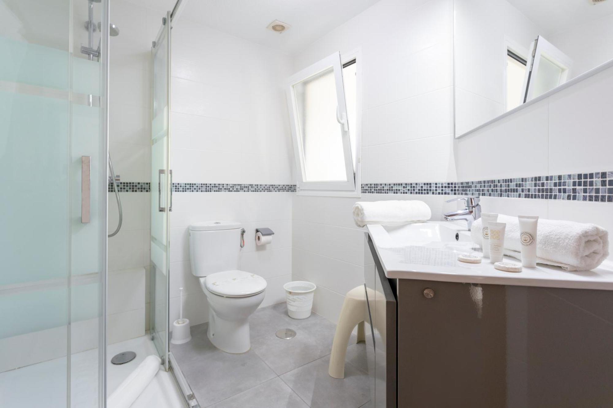 1003 - Seafront Apartment On El Paseo - Air Conditionning - Wi-Fi - Smart Tv Almuñécar エクステリア 写真